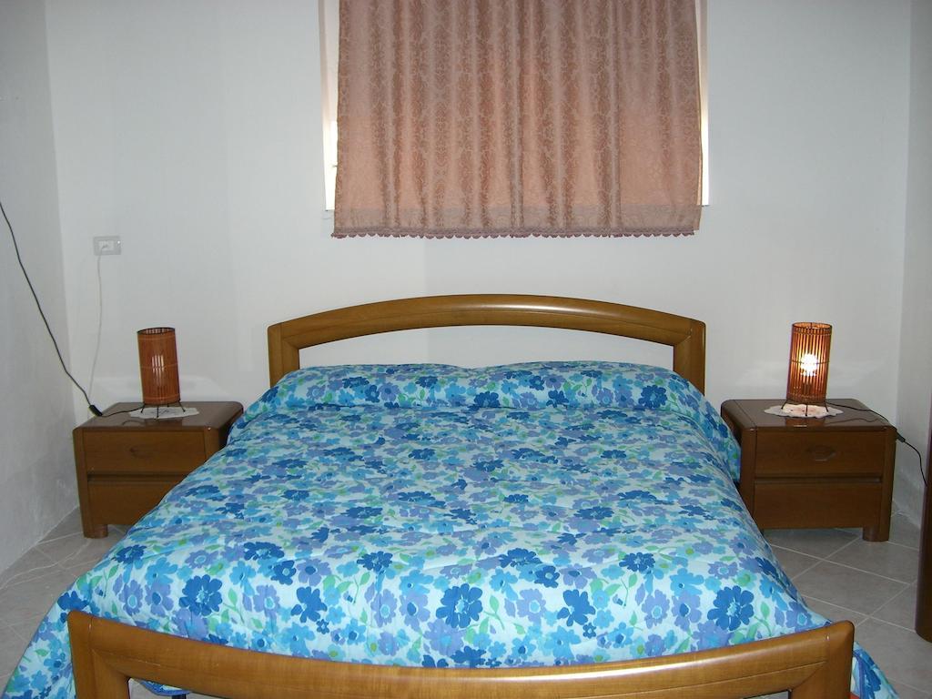 Sa Domu Sarda Bed & Breakfast Piscinas Ruang foto