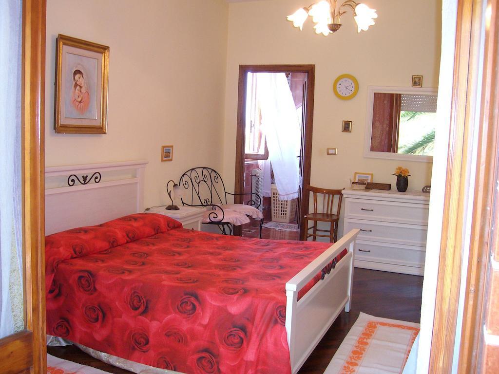 Sa Domu Sarda Bed & Breakfast Piscinas Ruang foto